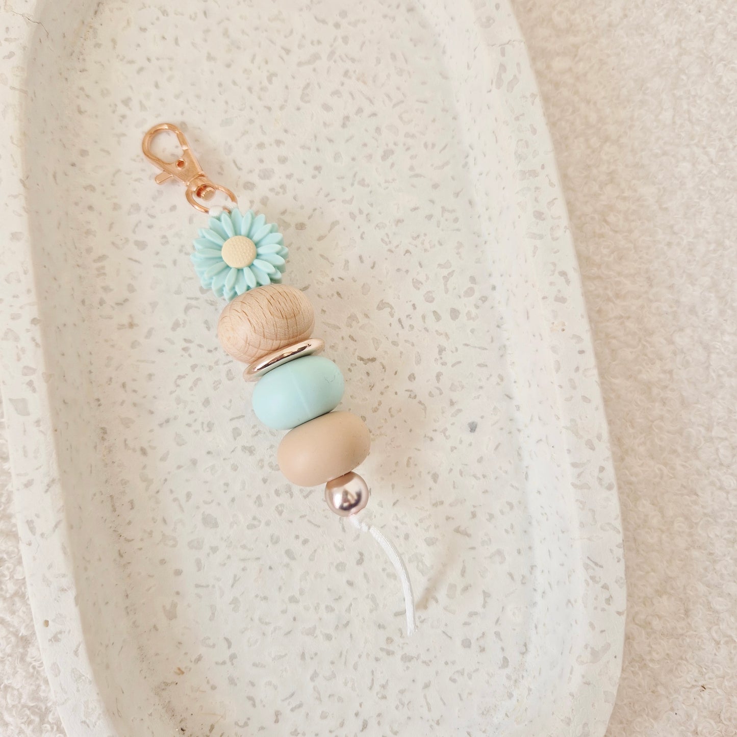 Aqua Daisy Keychain