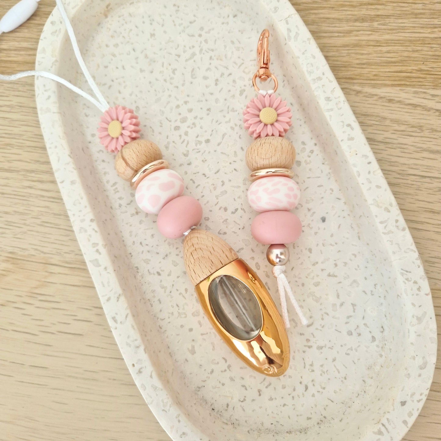 Blush Daisy Diffuser & Keychain Set